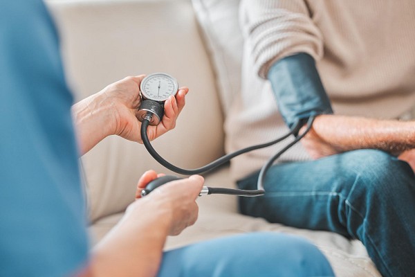 Alimentação e hipertensão: o que comer e o que evitar