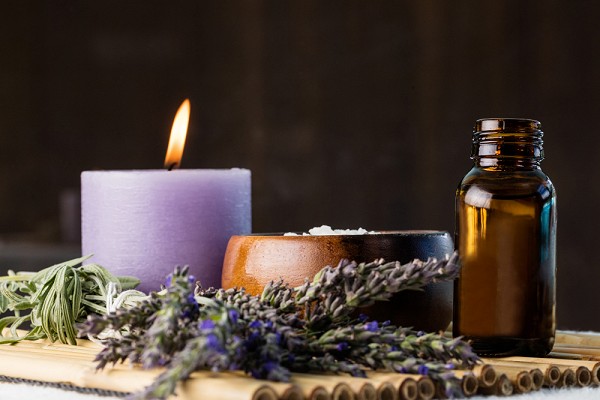 Aromaterapia: óleos essenciais para o bem-estar