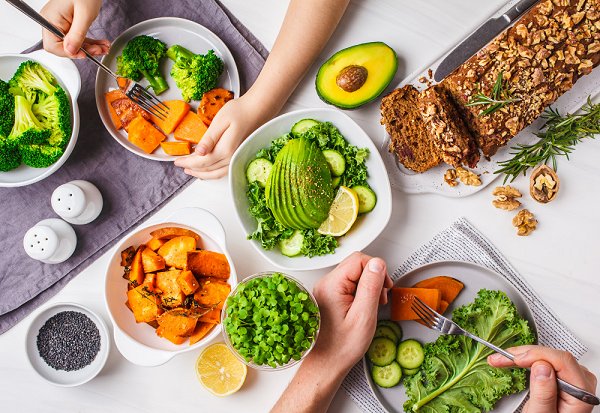 Como manter uma alimentação saudável sem gastar muito